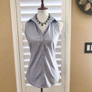 Women’s Sleeveless Button Down Top